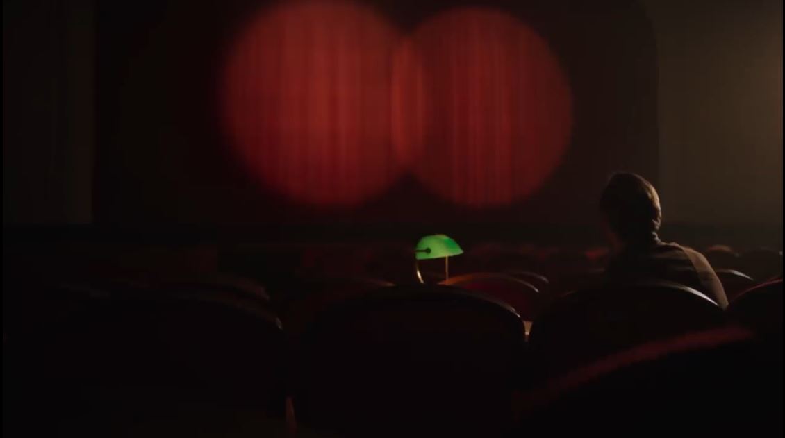 Perde Kapalıyken Daha İyi Görüyoruz